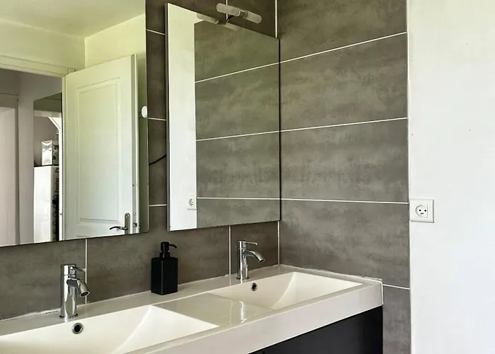 Hébergement de vacances Les Jardins D'ilona - Les Palmiers - Les Bambous *